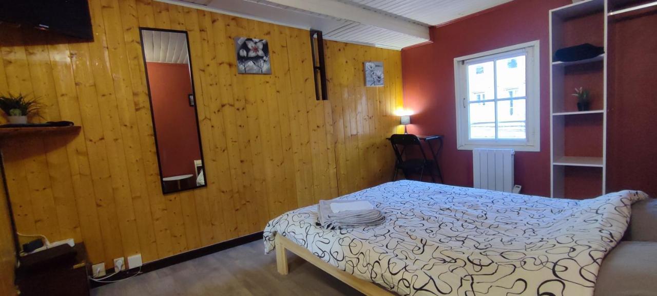 Studio Hypercentre A 2 Pas De La Gare. Appart N°3 Ажан Екстериор снимка